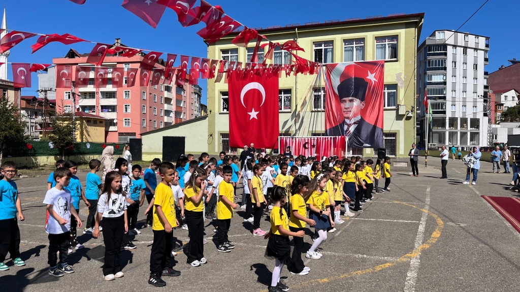 İLKÖĞRETİM HAFTASI COŞKUYLA KUTLANDI